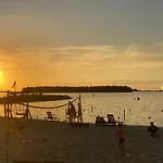 In Erster Reihe - Direkter Strandzugang - Eingezaeunter Garten - Dachterrasse - 2 Gartenterrassen - Terrassendach - Grill Mit Plancha - 5-sterne-meerblick - Bar - Kamin - Soundanlage - Pool Whirlpool - Kinderfreundlich - Hunde Willkommen * Hulshorst