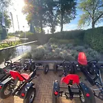In Erster Reihe - Direkter Strandzugang - Eingezaeunter Garten - Dachterrasse - 2 Gartenterrassen - Terrassendach - Grill Mit Plancha - 5-sterne-meerblick - Bar - Kamin - Soundanlage - Pool Whirlpool - Kinderfreundlich - Hunde Willkommen *
