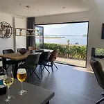 In Erster Reihe - Direkter Strandzugang - Eingezaeunter Garten - Dachterrasse - 2 Gartenterrassen - Terrassendach - Grill Mit Plancha - 5-sterne-meerblick - Bar - Kamin - Soundanlage - Pool Whirlpool - Kinderfreundlich - Hunde Willkommen Villa Hulshorst