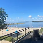 Villa In Erster Reihe - Direkter Strandzugang - Eingezaeunter Garten - Dachterrasse - 2 Gartenterrassen - Terrassendach - Grill Mit Plancha - 5-sterne-meerblick - Bar - Kamin - Soundanlage - Pool Whirlpool - Kinderfreundlich - Hunde Willkommen *