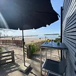 In Erster Reihe - Direkter Strandzugang - Eingezaeunter Garten - Dachterrasse - 2 Gartenterrassen - Terrassendach - Grill Mit Plancha - 5-sterne-meerblick - Bar - Kamin - Soundanlage - Pool Whirlpool - Kinderfreundlich - Hunde Willkommen Villa
