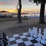 In Erster Reihe - Direkter Strandzugang - Eingezaeunter Garten - Dachterrasse - 2 Gartenterrassen - Terrassendach - Grill Mit Plancha - 5-sterne-meerblick - Bar - Kamin - Soundanlage - Pool Whirlpool - Kinderfreundlich - Hunde Willkommen *