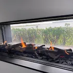 In Erster Reihe - Direkter Strandzugang - Eingezaeunter Garten - Dachterrasse - 2 Gartenterrassen - Terrassendach - Grill Mit Plancha - 5-sterne-meerblick - Bar - Kamin - Soundanlage - Pool Whirlpool - Kinderfreundlich - Hunde Willkommen