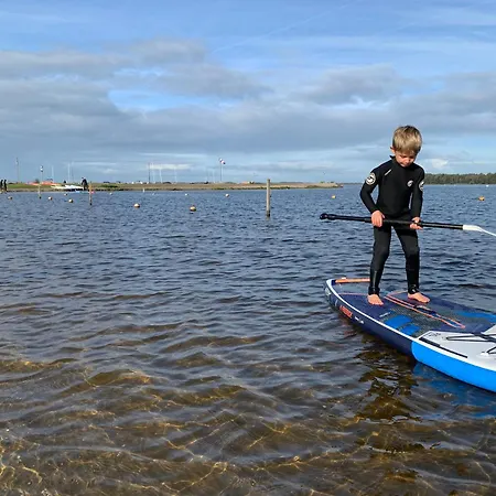 ヴィラ In Erster Reihe - Direkter Strandzugang - Eingezaeunter Garten - Dachterrasse - 2 Gartenterrassen - Terrassendach - Grill Mit Plancha - 5-sterne-meerblick - Bar - Kamin - Soundanlage - Pool Whirlpool - Kinderfreundlich - Hunde Willkommen
