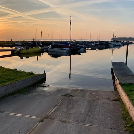 ヴィラ In Erster Reihe - Direkter Strandzugang - Eingezaeunter Garten - Dachterrasse - 2 Gartenterrassen - Terrassendach - Grill Mit Plancha - 5-sterne-meerblick - Bar - Kamin - Soundanlage - Pool Whirlpool - Kinderfreundlich - Hunde Willkommen *