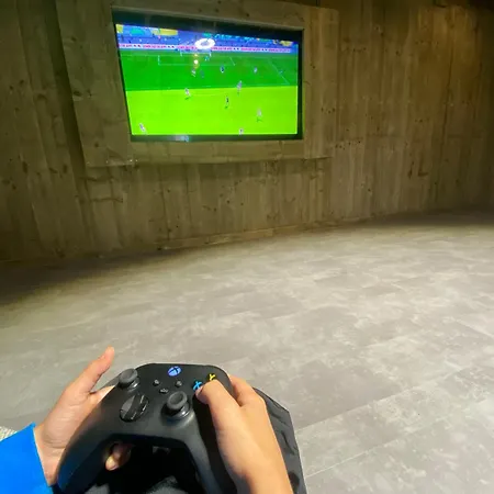 In Erster Reihe - Direkter Strandzugang - Eingezaeunter Garten - Dachterrasse - 2 Gartenterrassen - Terrassendach - Grill Mit Plancha - 5-sterne-meerblick - Bar - Kamin - Soundanlage - Pool Whirlpool - Kinderfreundlich - Hunde Willkommen