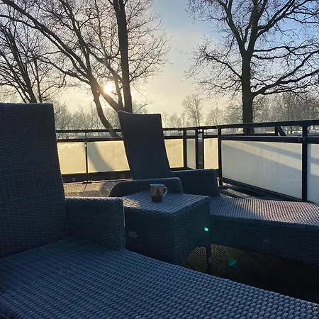 Villa In Erster Reihe - Direkter Strandzugang - Eingezaeunter Garten - Dachterrasse - 2 Gartenterrassen - Terrassendach - Grill Mit Plancha - 5-sterne-meerblick - Bar - Kamin - Soundanlage - Pool Whirlpool - Kinderfreundlich - Hunde Willkommen *