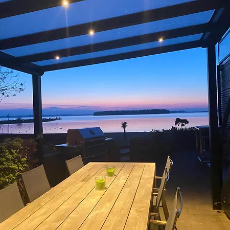 In Erster Reihe - Direkter Strandzugang - Eingezaeunter Garten - Dachterrasse - 2 Gartenterrassen - Terrassendach - Grill Mit Plancha - 5-sterne-meerblick - Bar - Kamin - Soundanlage - Pool Whirlpool - Kinderfreundlich - Hunde Willkommen Villa *