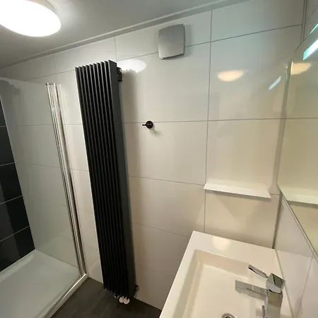 Villa In Erster Reihe - Direkter Strandzugang - Eingezaeunter Garten - Dachterrasse - 2 Gartenterrassen - Terrassendach - Grill Mit Plancha - 5-sterne-meerblick - Bar - Kamin - Soundanlage - Pool Whirlpool - Kinderfreundlich - Hunde Willkommen Hulshorst