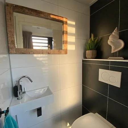 In Erster Reihe - Direkter Strandzugang - Eingezaeunter Garten - Dachterrasse - 2 Gartenterrassen - Terrassendach - Grill Mit Plancha - 5-sterne-meerblick - Bar - Kamin - Soundanlage - Pool Whirlpool - Kinderfreundlich - Hunde Willkommen Villa