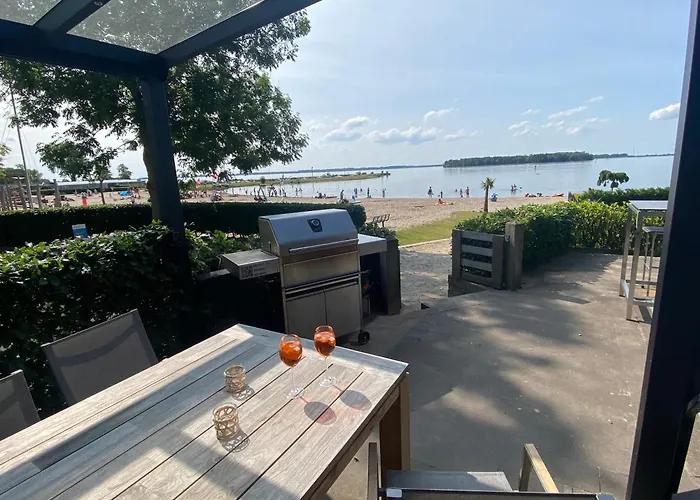 In Erster Reihe - Direkter Strandzugang - Eingezaeunter Garten - Dachterrasse - 2 Gartenterrassen - Terrassendach - Grill Mit Plancha - 5-sterne-meerblick - Bar - Kamin - Soundanlage - Pool Whirlpool - Kinderfreundlich - Hunde Willkommen Villa *